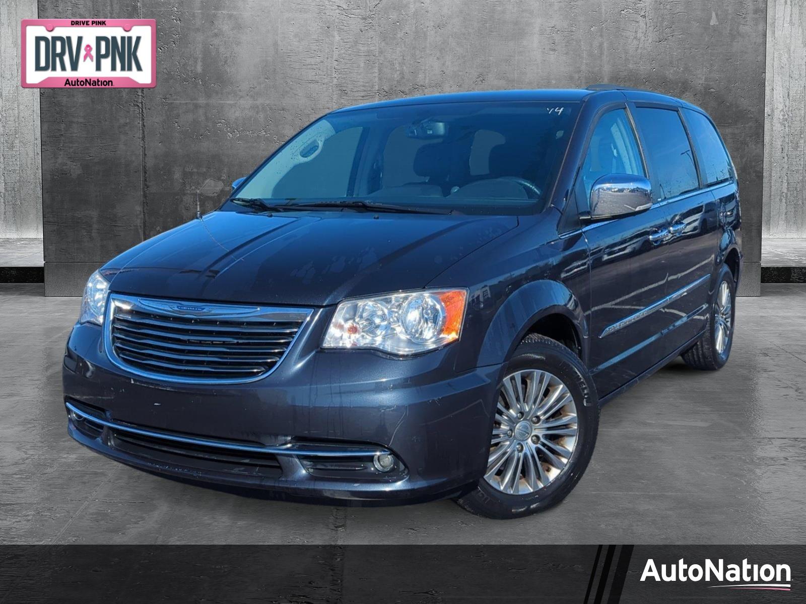 2014 Chrysler Town & Country Vehicle Photo in Memphis, TN 38128