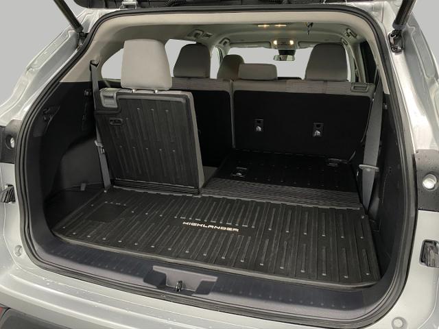 2023 Toyota Highlander Vehicle Photo in Appleton, WI 54913