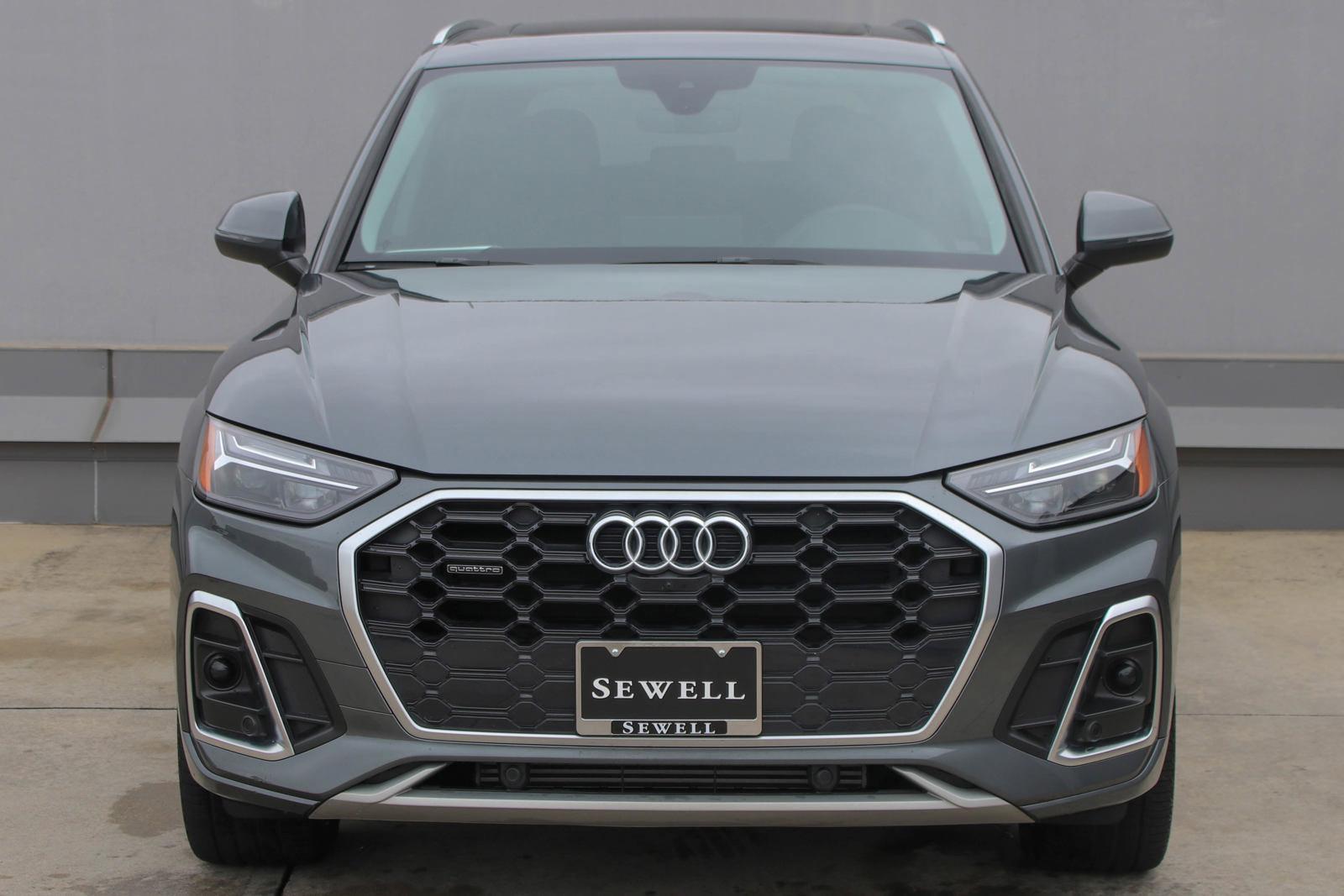 2024 Audi Q5 Vehicle Photo in SUGAR LAND, TX 77478