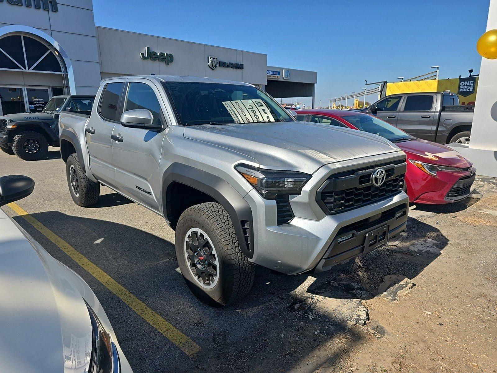 2024 Toyota Tacoma 4WD Vehicle Photo in Seguin, TX 78155