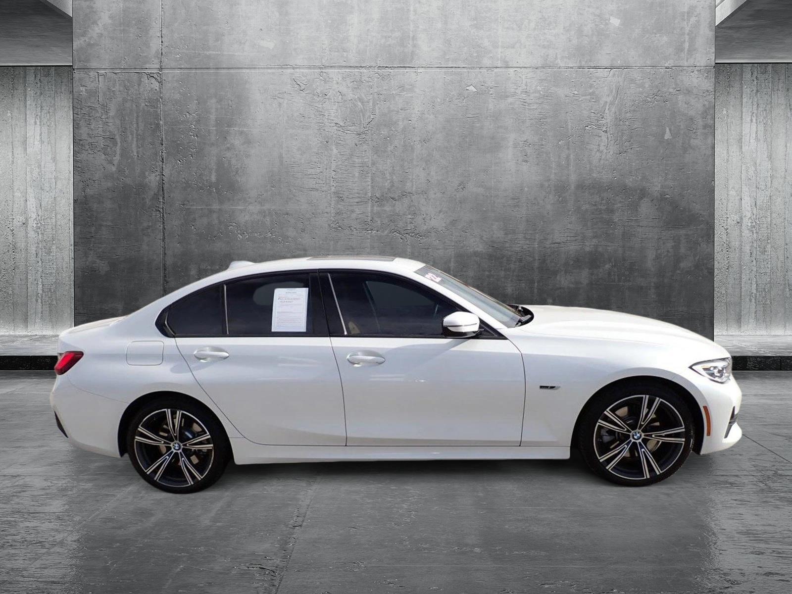 2022 BMW 3 Series Vehicle Photo in DENVER, CO 80221-3610