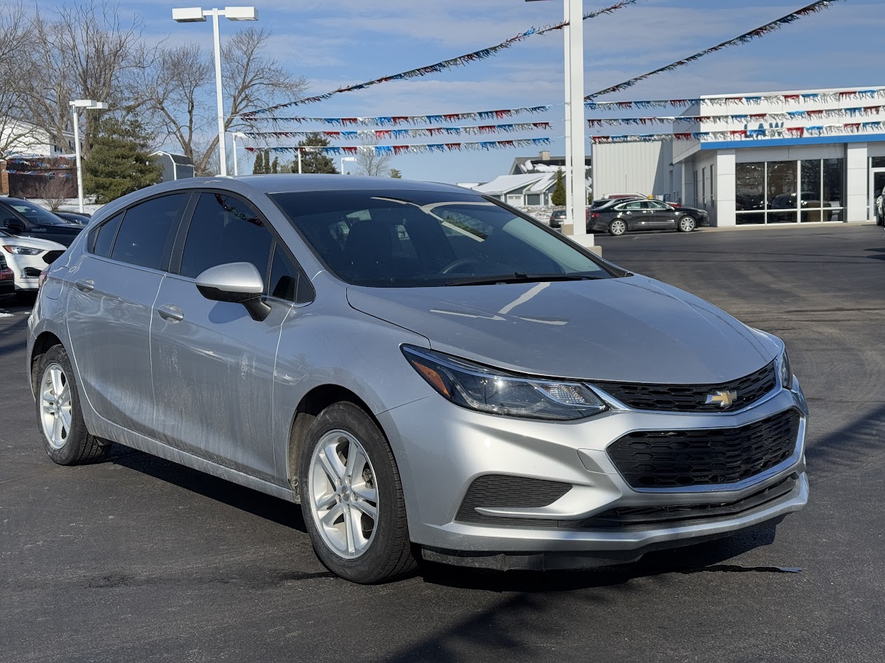 2018 Chevrolet Cruze Vehicle Photo in BOONVILLE, IN 47601-9633