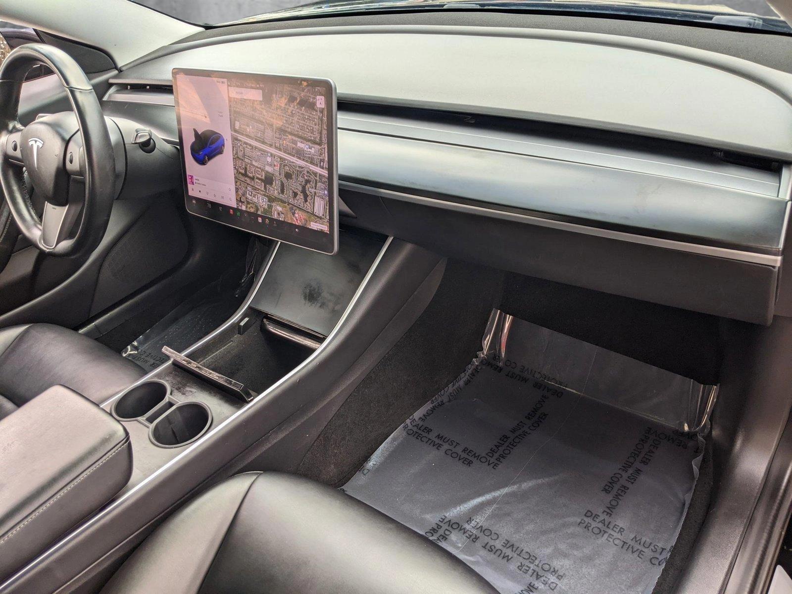 2019 Tesla Model 3 Vehicle Photo in PEMBROKE PINES, FL 33024-6534