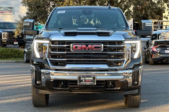 2025 GMC Sierra 2500 HD Vehicle Photo in ELK GROVE, CA 95757-8703