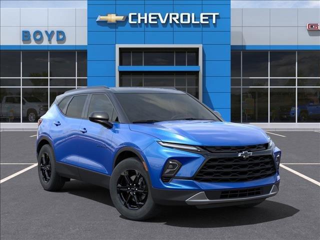 2025 Chevrolet Blazer Vehicle Photo in EMPORIA, VA 23847-1235