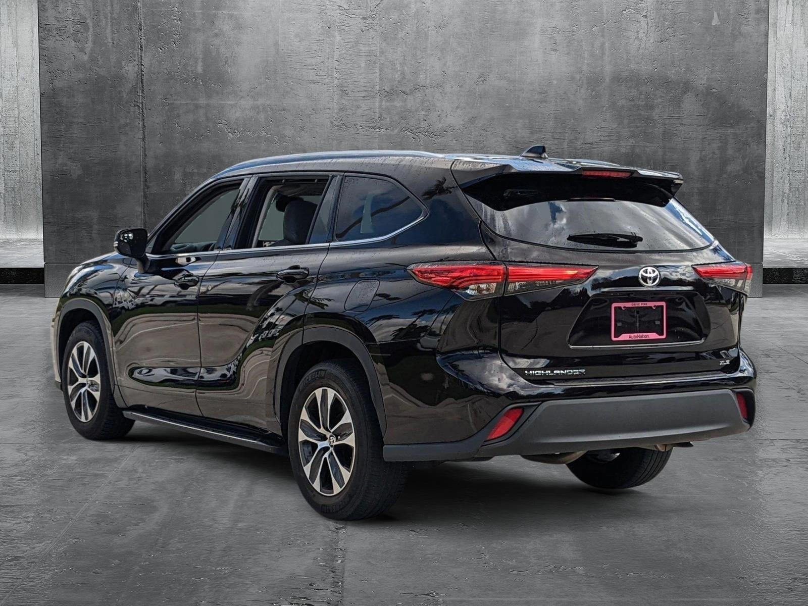 2022 Toyota Highlander Vehicle Photo in Davie, FL 33331