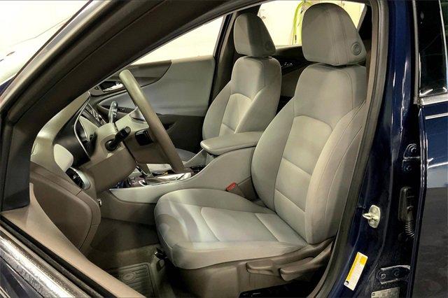 2018 Chevrolet Malibu Vehicle Photo in TOPEKA, KS 66609-0000