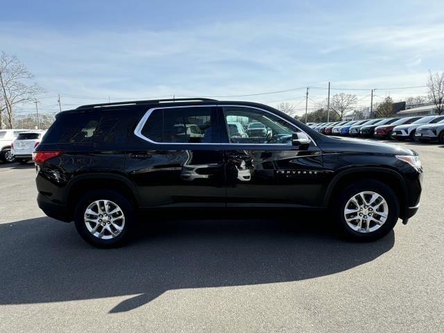2021 Chevrolet Traverse Vehicle Photo in SAINT JAMES, NY 11780-3219