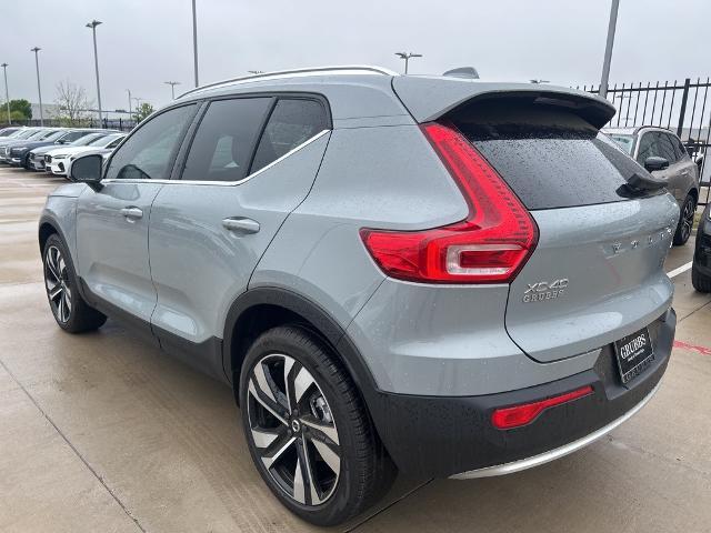 2025 Volvo XC40 Vehicle Photo in Grapevine, TX 76051