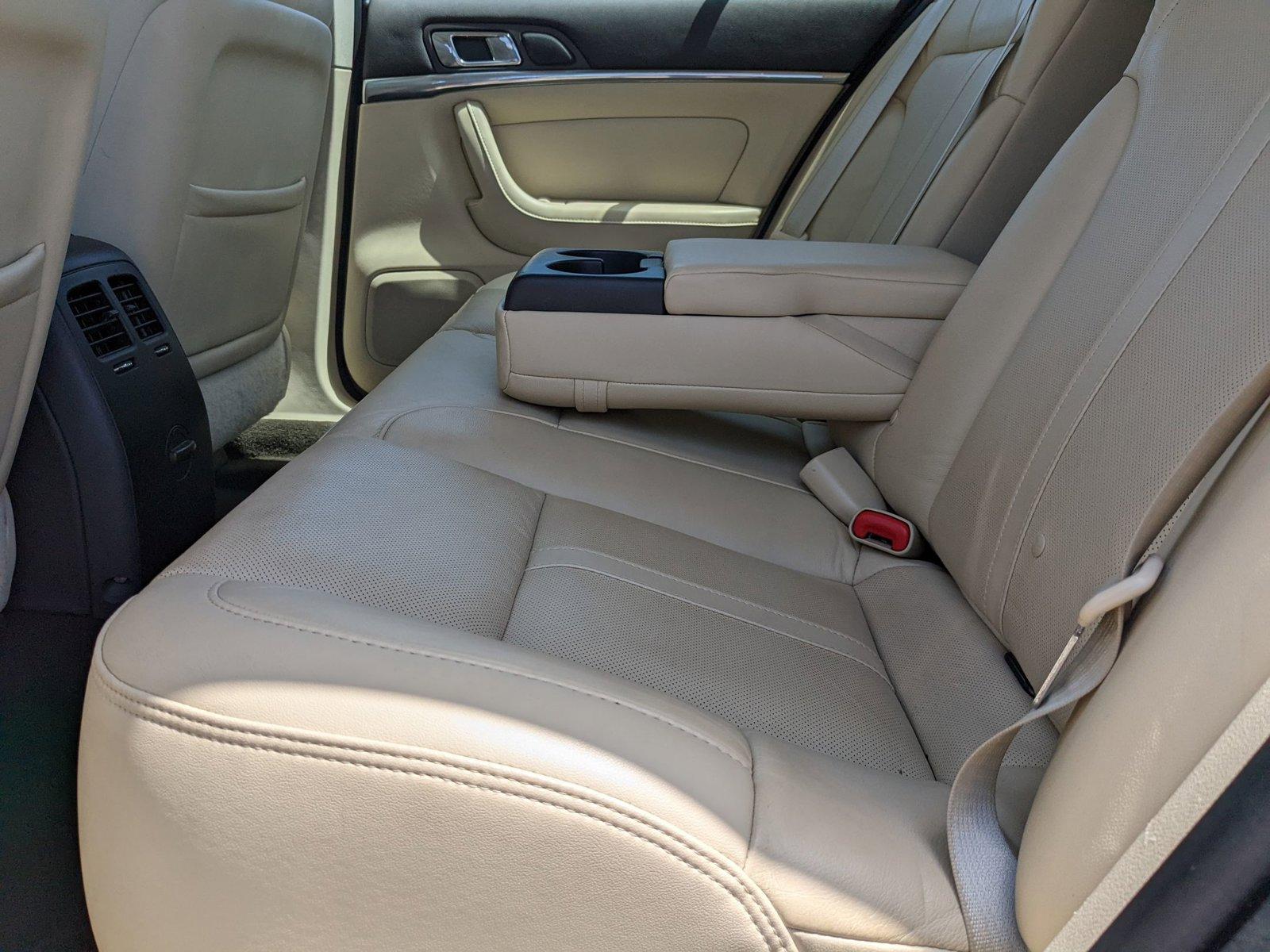 2015 Lincoln MKS Vehicle Photo in ORLANDO, FL 32808-7998