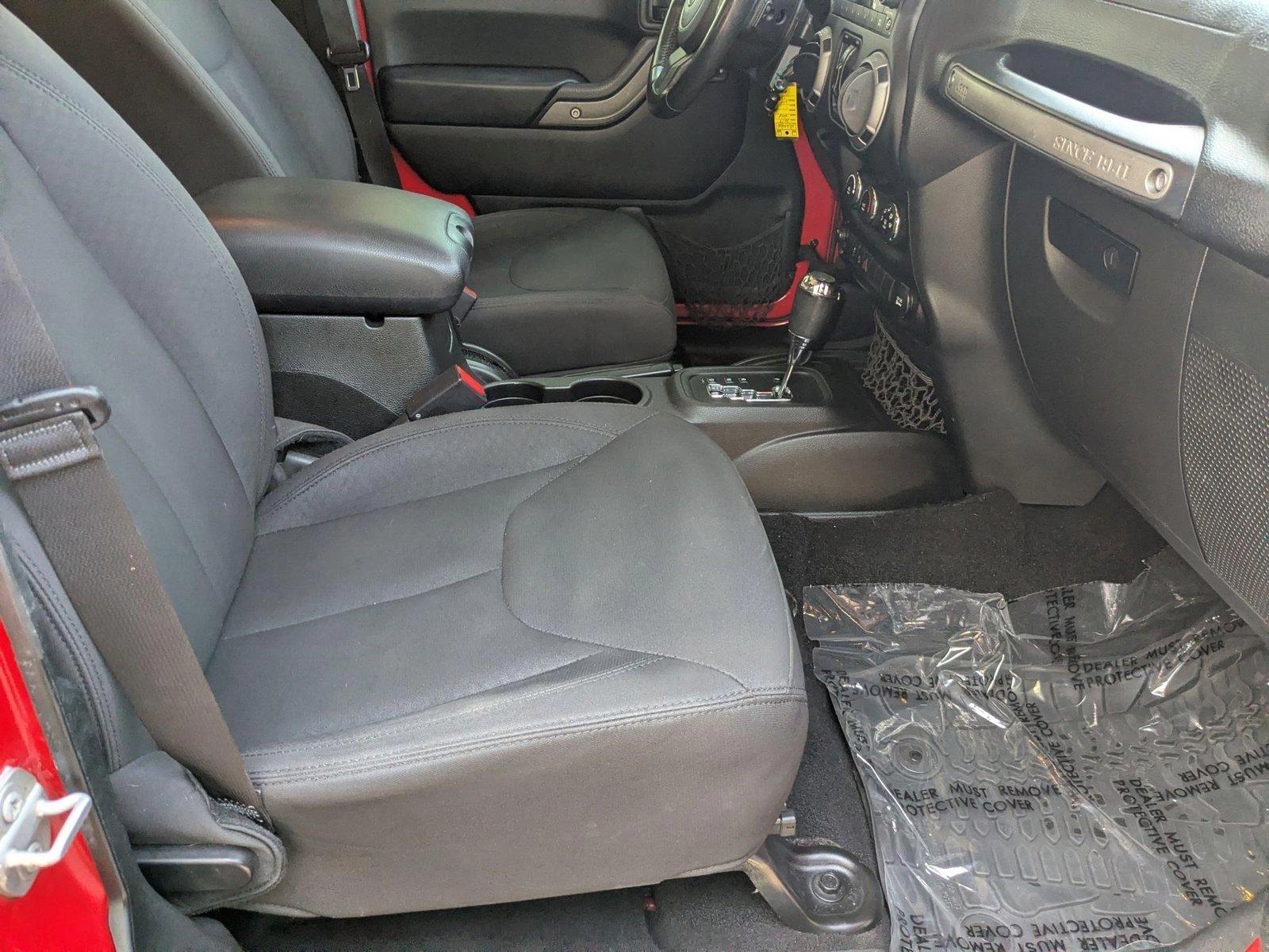 2017 Jeep Wrangler Unlimited Vehicle Photo in Tampa, FL 33614