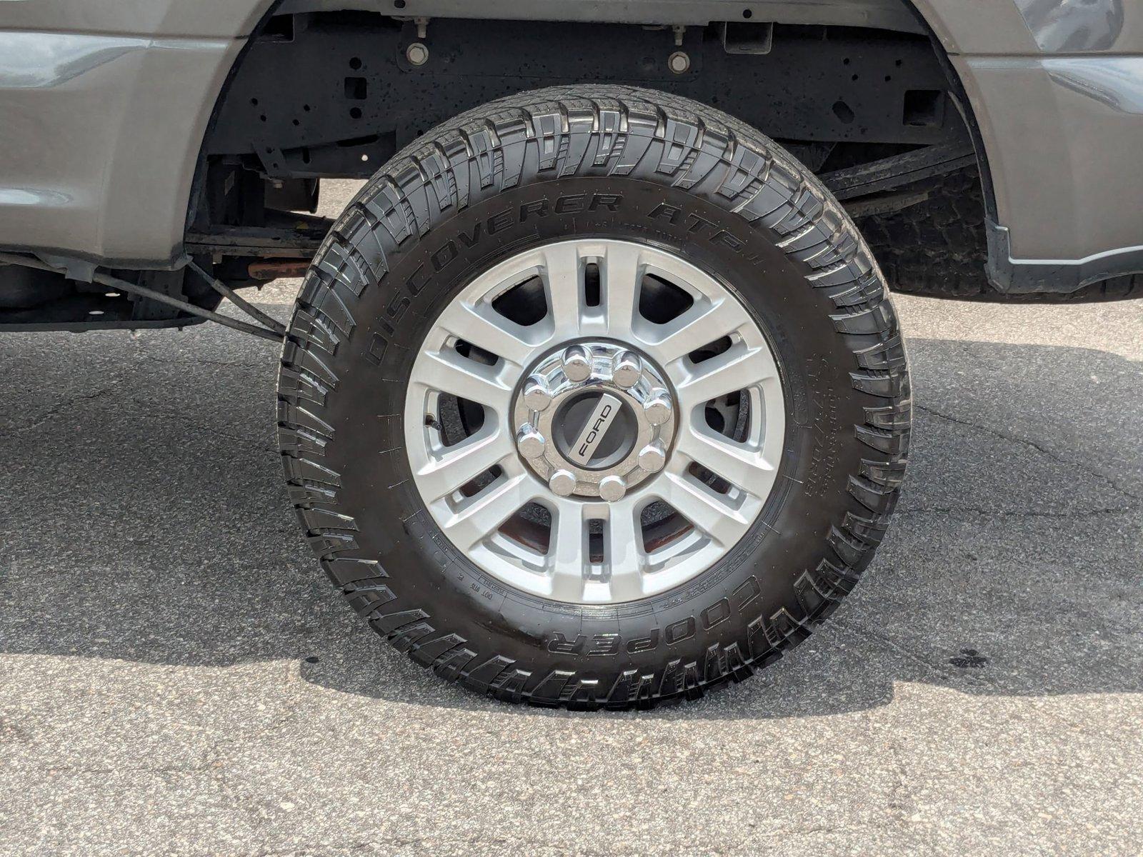 2019 Ford Super Duty F-250 SRW Vehicle Photo in St. Petersburg, FL 33713