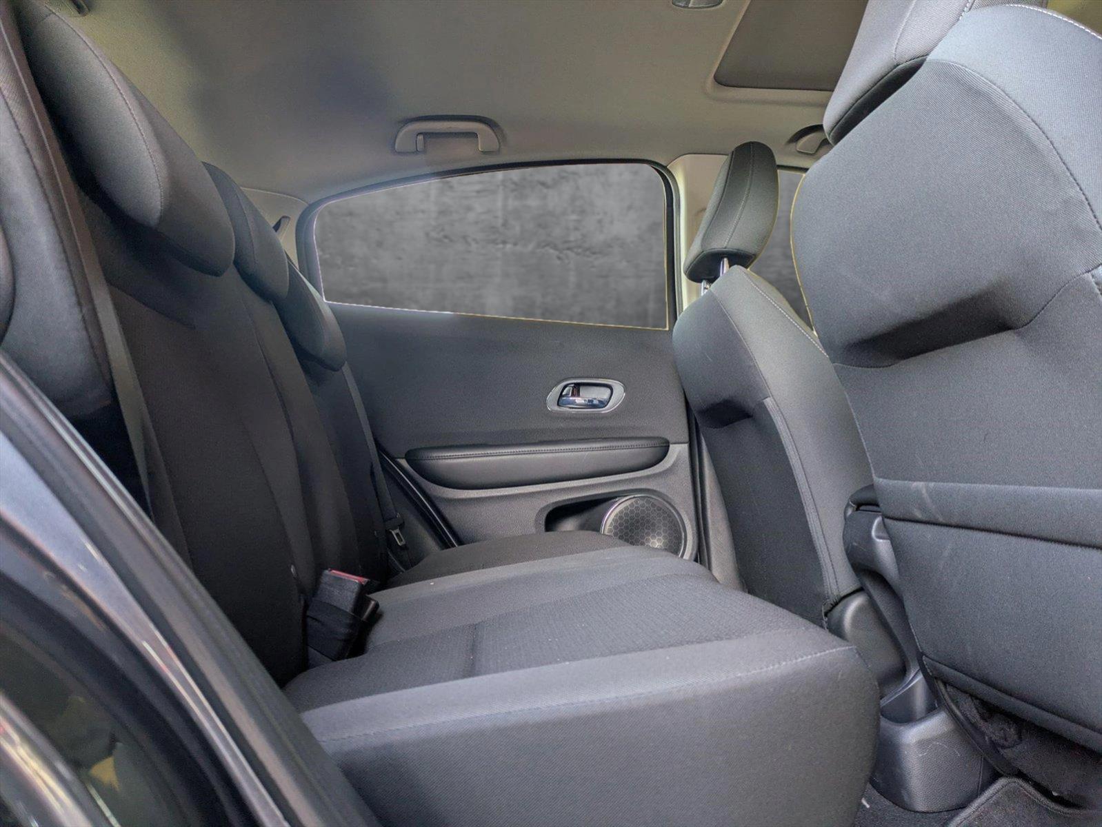 2021 Honda HR-V Vehicle Photo in Valencia, CA 91355-1794
