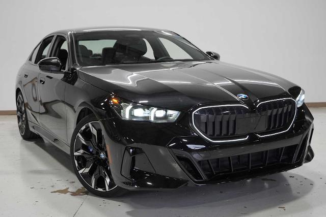 2024 BMW 530i Vehicle Photo in GRAPEVINE, TX 76051