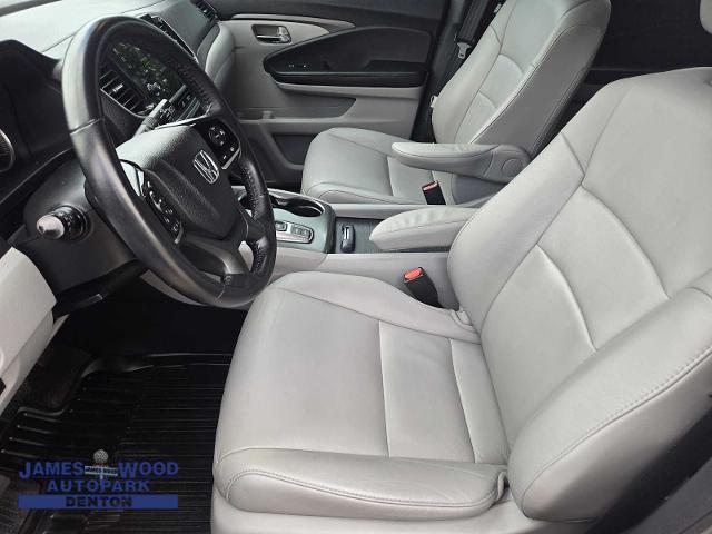 2021 Honda Pilot Vehicle Photo in DENTON, TX 76210-9321