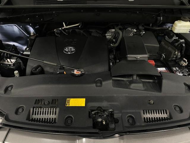 2018 Toyota Highlander Vehicle Photo in Appleton, WI 54913