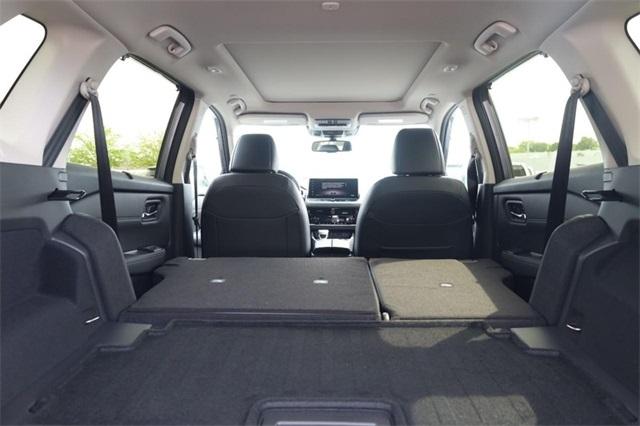 2025 Nissan Rogue Vehicle Photo in Hazelwood, MO 63042
