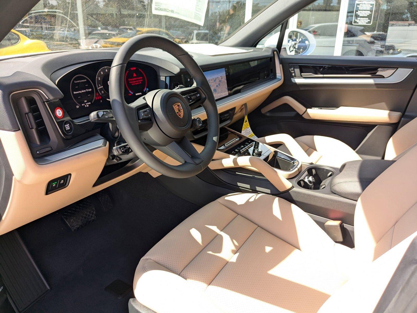 2025 Porsche Cayenne Vehicle Photo in Maitland, FL 32751