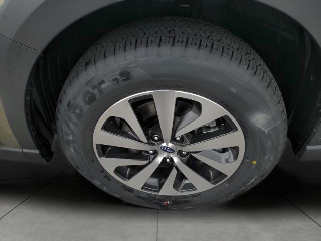 2025 Subaru Outback Vehicle Photo in Green Bay, WI 54304
