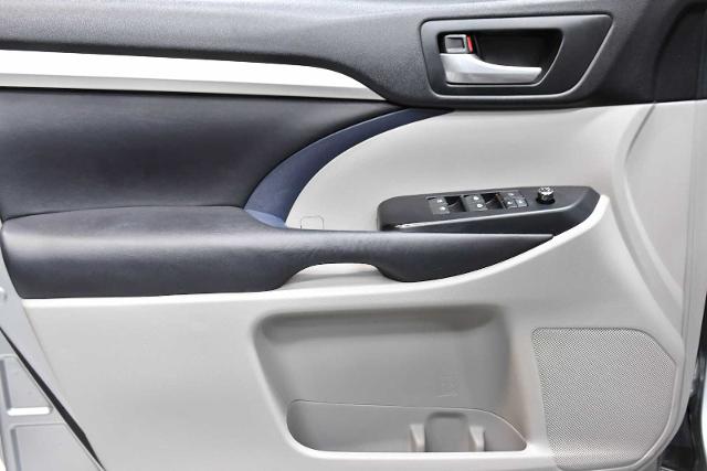 2016 Toyota Highlander Vehicle Photo in DALLAS, TX 75235