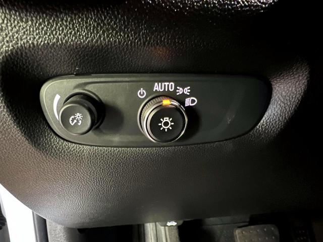 2023 Chevrolet Traverse Vehicle Photo in Roslyn, NY 11576