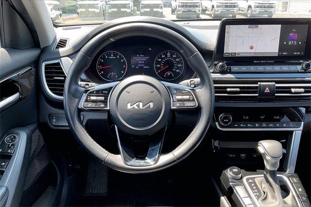 2023 Kia Seltos Vehicle Photo in INDEPENDENCE, MO 64055-1314