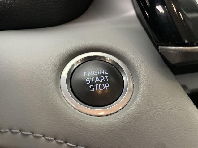 2024 Toyota Highlander Vehicle Photo in GILBERT, AZ 85297-0402