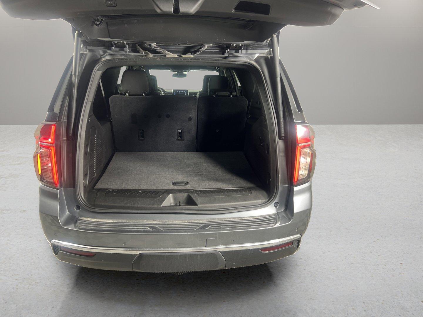 2021 Chevrolet Suburban Vehicle Photo in GEORGETOWN, TX 78626-7508