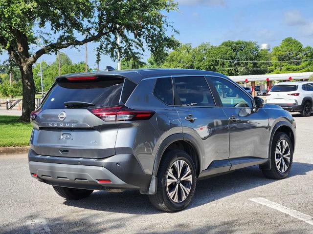 2022 Nissan Rogue Vehicle Photo in DENTON, TX 76210-9321