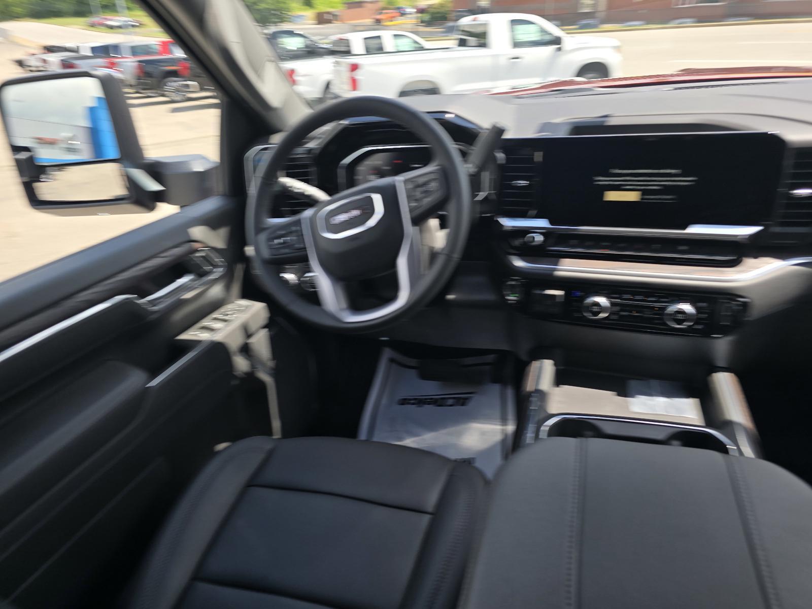 2025 GMC Sierra 2500 HD Vehicle Photo in Rolla, MO 65401