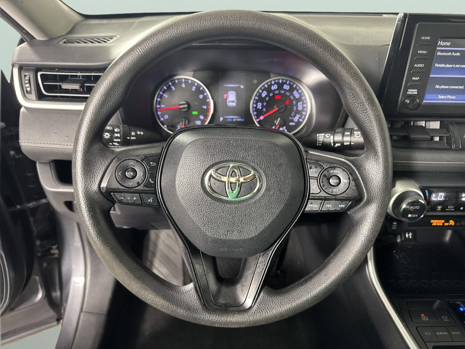 2019 Toyota RAV4 Vehicle Photo in GEORGETOWN, TX 78626-7508