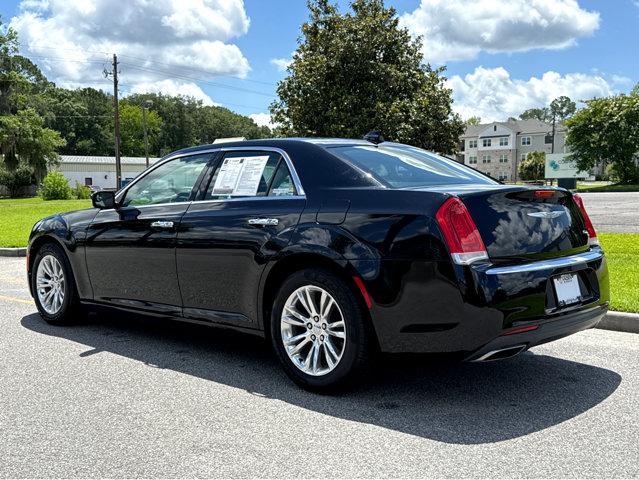 2017 Chrysler 300 Vehicle Photo in Hinesville, GA 31313