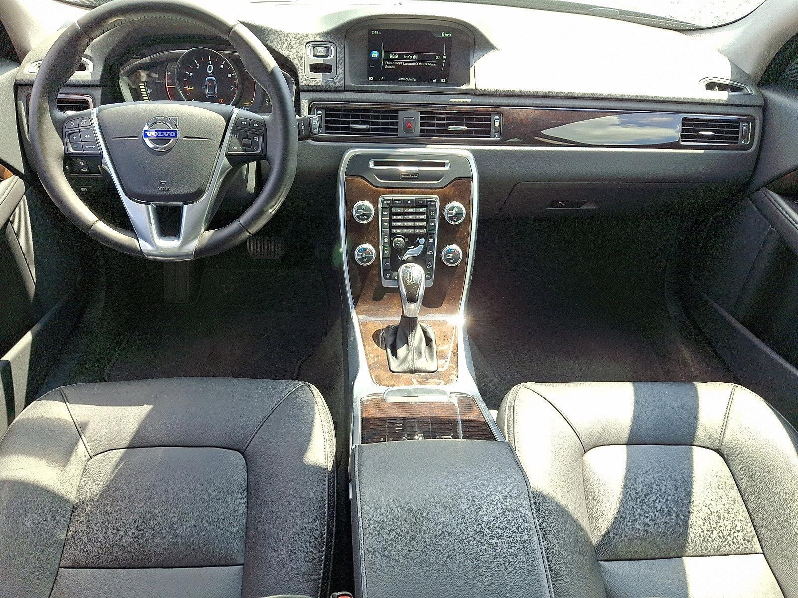 2016 Volvo XC70 Vehicle Photo in Harrisburg, PA 17111
