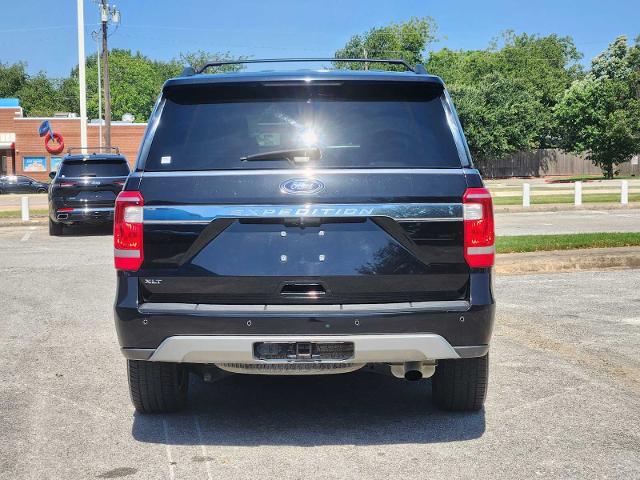2020 Ford Expedition Vehicle Photo in DENTON, TX 76210-9321