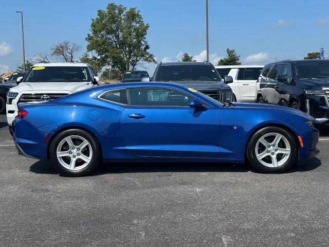 2019 Chevrolet Camaro Vehicle Photo in COLUMBIA, MO 65203-3903