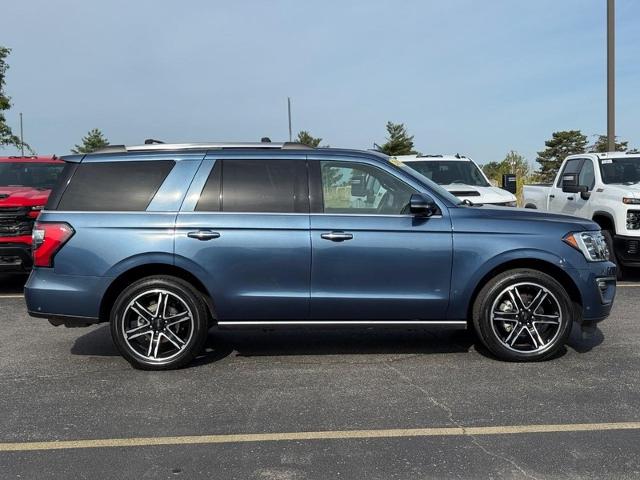 2019 Ford Expedition Vehicle Photo in COLUMBIA, MO 65203-3903