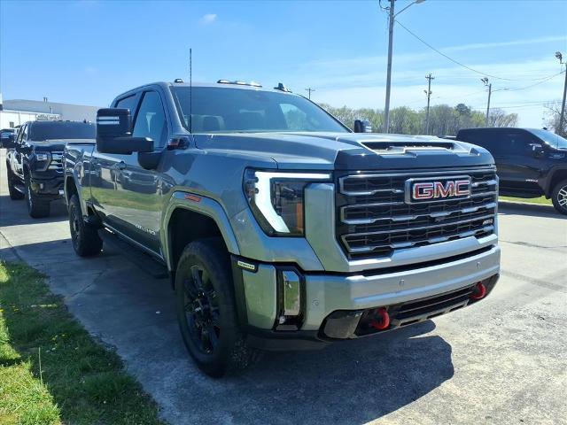 2024 GMC Sierra 3500HD AT4 Crew Cab 4WD