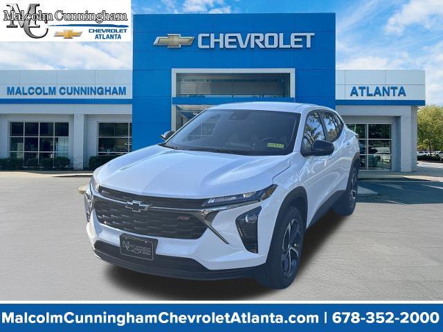 White 2026 Chevrolet Trax RS with 1RS FWD SUV / Crossover Front-Wheel Drive Automatic