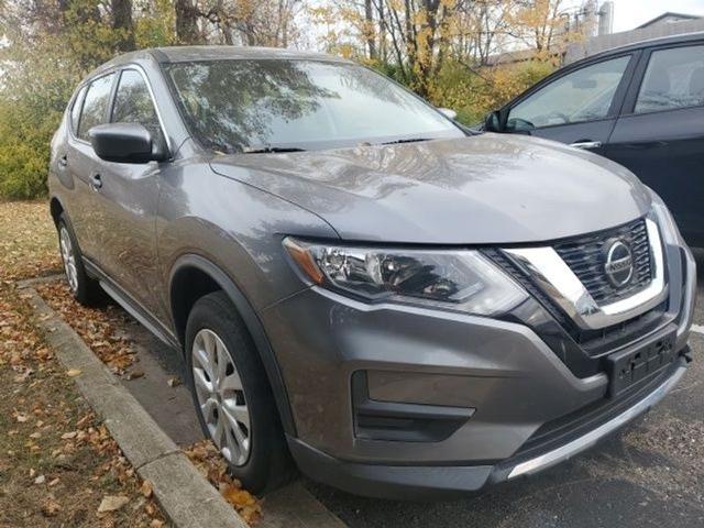 Used 2019 Nissan Rogue S with VIN KNMAT2MV6KP509582 for sale in Canton, MI