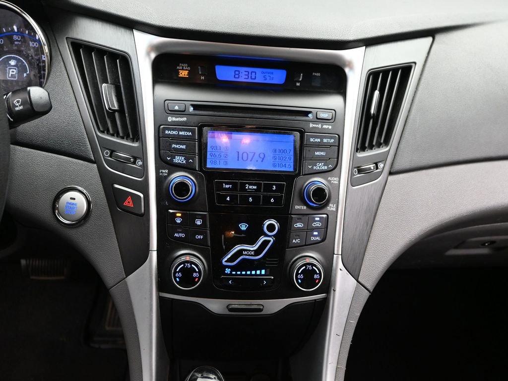 2012 Hyundai SONATA Vehicle Photo in Cedar Rapids, IA 52402