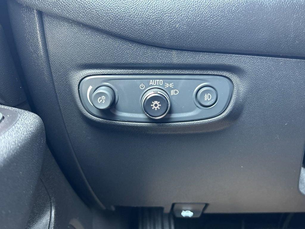 2020 Chevrolet Equinox Vehicle Photo in Cedar Rapids, IA 52402