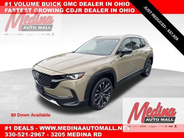 2024 Mazda CX-50 Vehicle Photo in MEDINA, OH 44256-9631