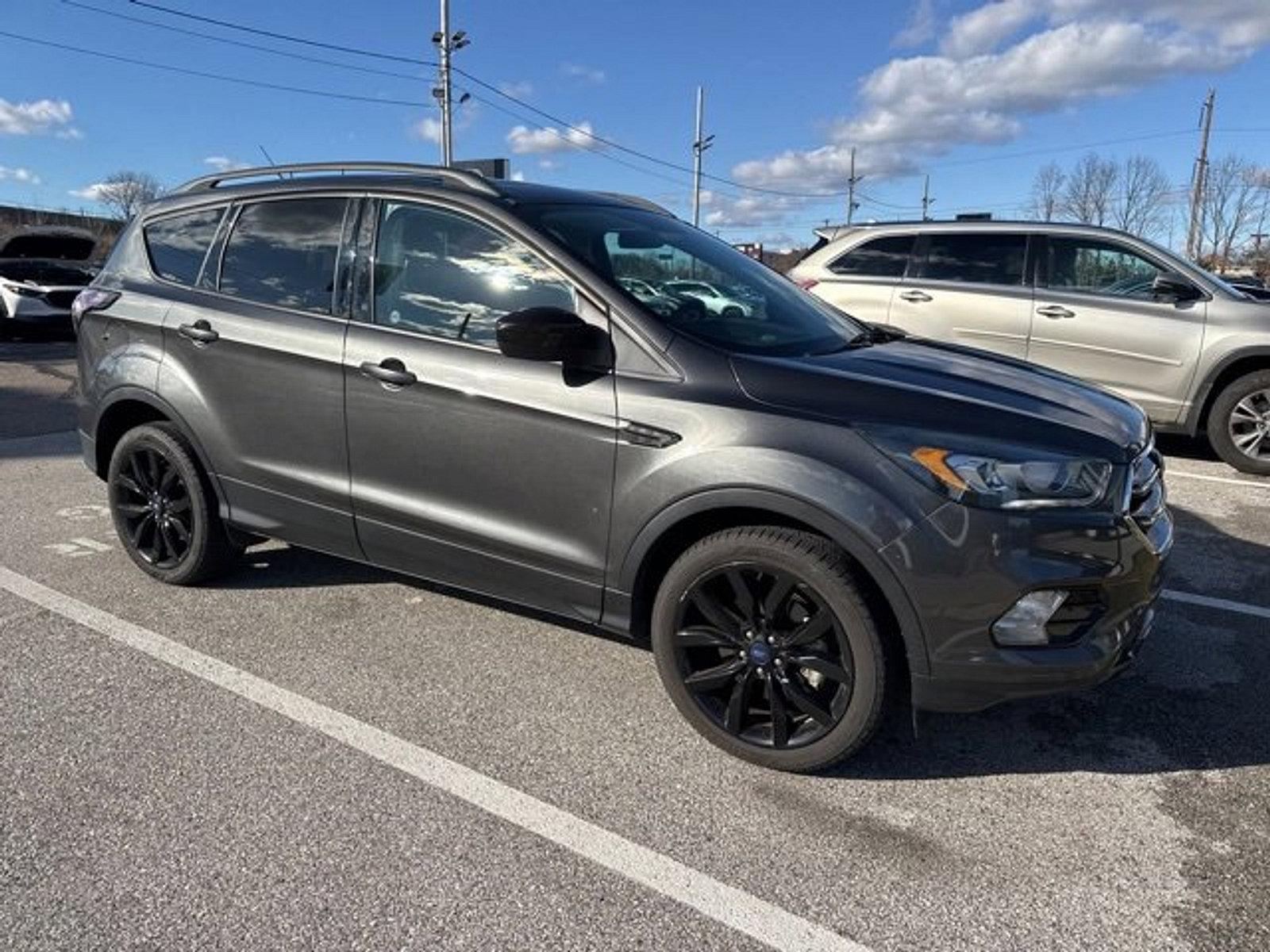 2017 Ford Escape Vehicle Photo in Trevose, PA 19053