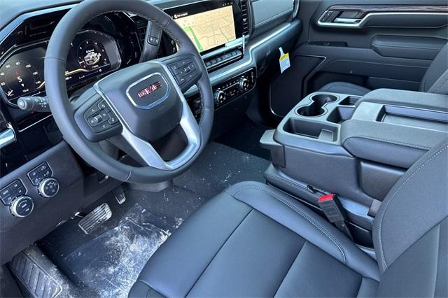 2025 GMC Sierra 2500 HD Vehicle Photo in ELK GROVE, CA 95757-8703