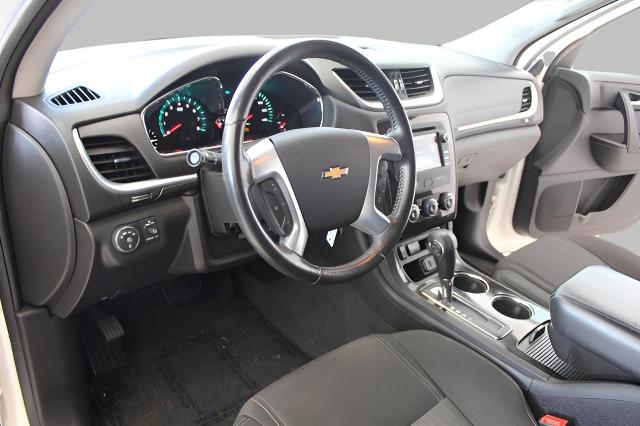 2015 Chevrolet Traverse Vehicle Photo in Green Bay, WI 54304