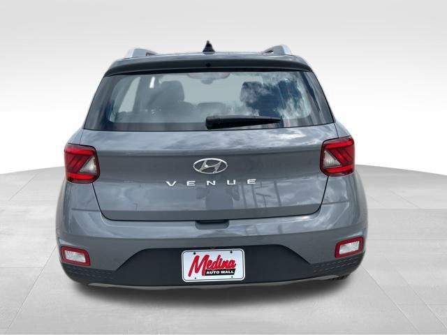 2022 Hyundai Venue Vehicle Photo in MEDINA, OH 44256-9631