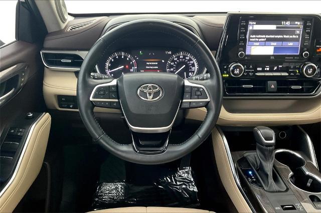 2022 Toyota Highlander Vehicle Photo in Grapevine, TX 76051