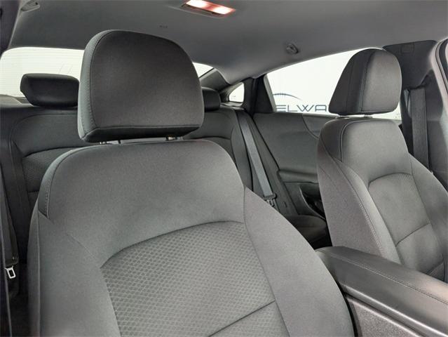2016 Chevrolet Malibu Vehicle Photo in ENGLEWOOD, CO 80113-6708
