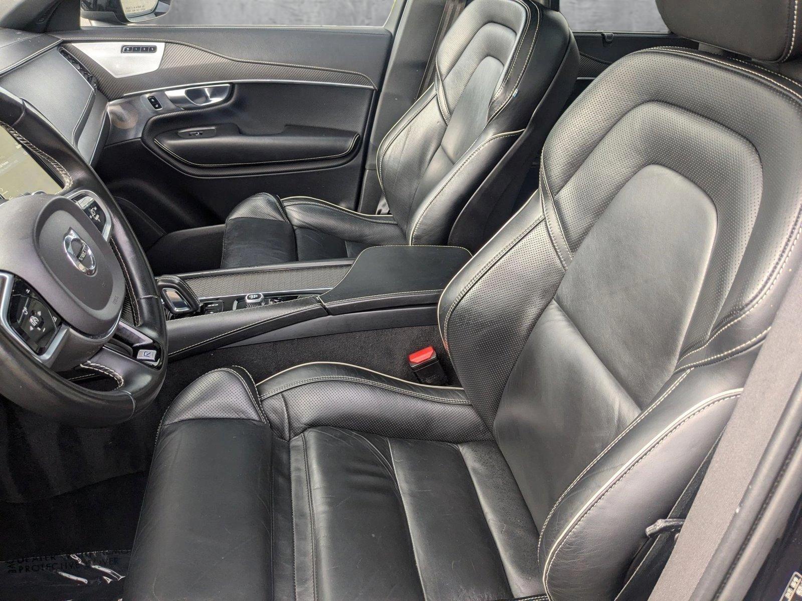 2020 Volvo XC90 Vehicle Photo in Valencia, CA 91355