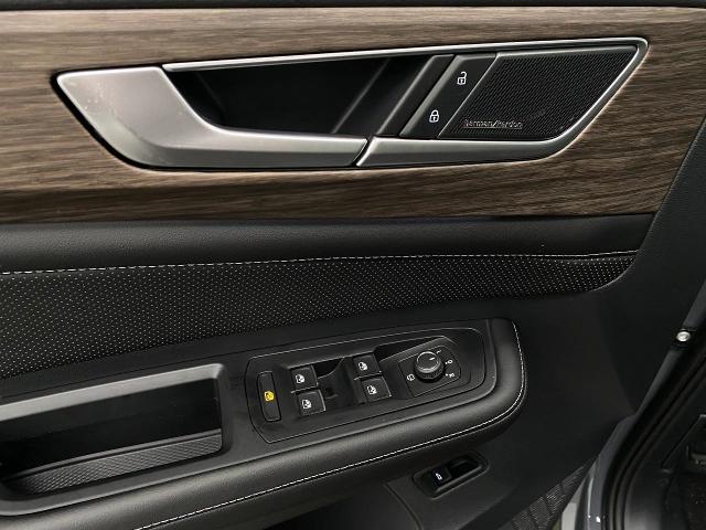 2025 Volkswagen Atlas Vehicle Photo in Appleton, WI 54913